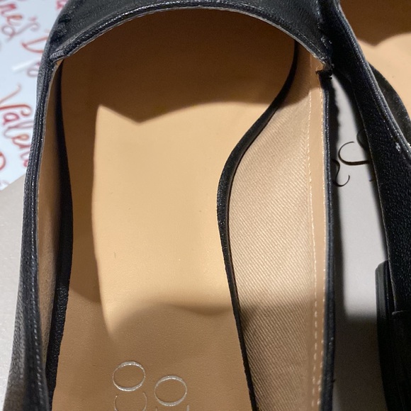 Women - Picture 3 of 7